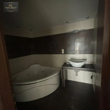 b20f1fd9-0976-490d-8048-964b1408a1ad