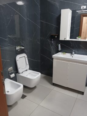 b8bf4e83-14df-473c-980d-5f95f41984f4