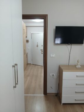 ec9f7f0c-8a72-4214-b357-668be159f093